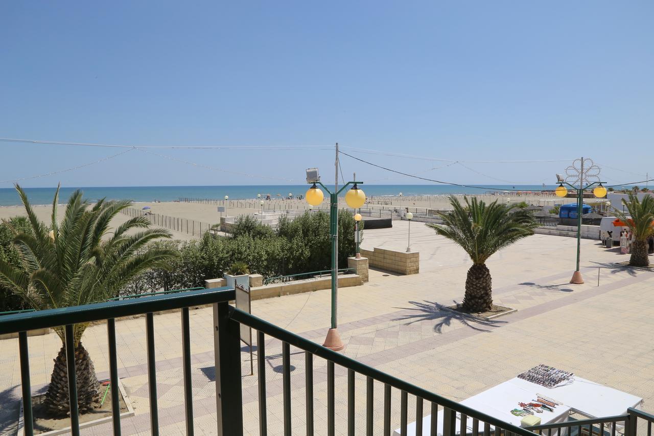 Rooms La Perla Del Mare Margherita Di Savoia Ngoại thất bức ảnh