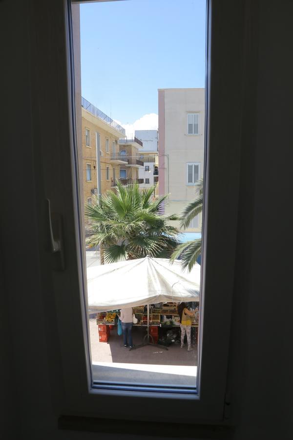 Rooms La Perla Del Mare Margherita Di Savoia Ngoại thất bức ảnh